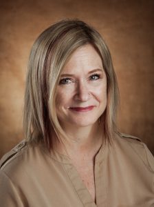 Leslie-Franklin-headshot-1-224x300-1 BIO IMAGE